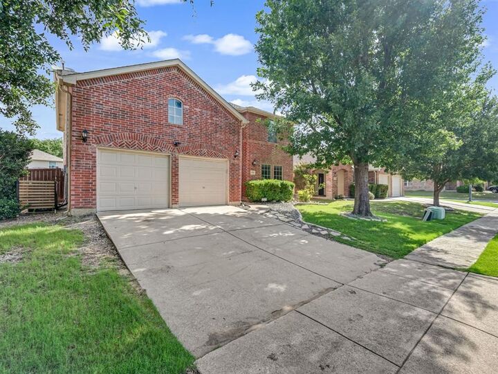 Property Photo:  1513 Morning Dove  TX 76227 