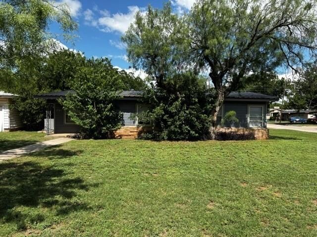 Property Photo:  701 Forrest Avenue  TX 79603 