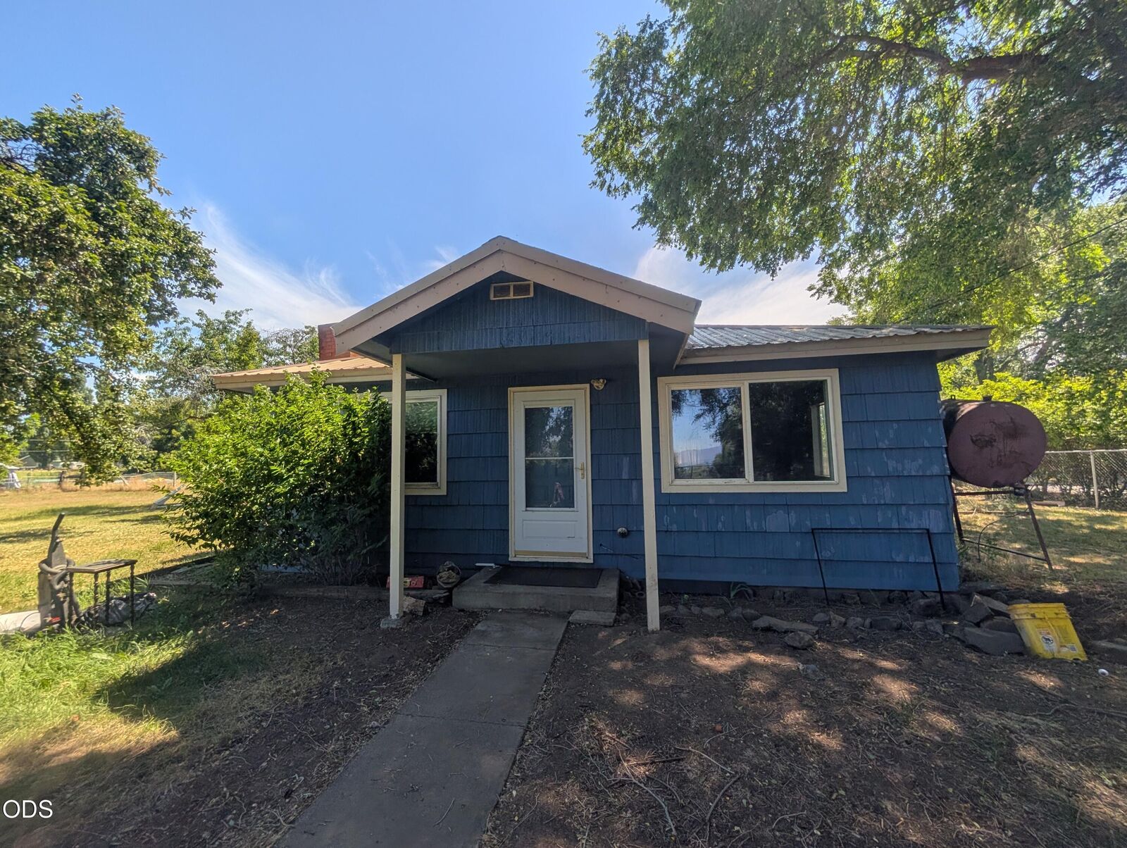 Property Photo:  37419 Modoc Point Road  OR 97624 