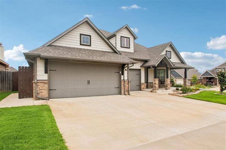 Property Photo: 9205 NW 91st Street OK 73099