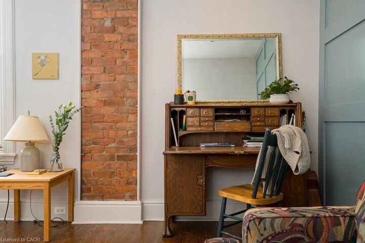 Property Photo:  146 Forest Avenue  ON L8N 1X5 