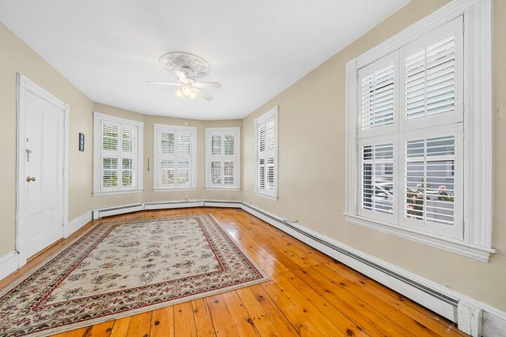 Property Photo: 146 North St 1 MA 01970