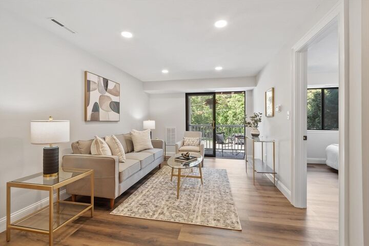 Property Photo: 5 Bridgeview Circle 12 MA 01879