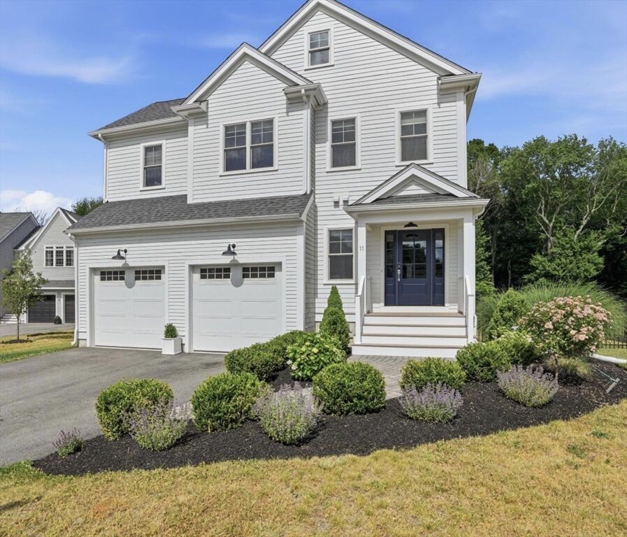 Property Photo:  11 Carriage House Way  MA 02066 