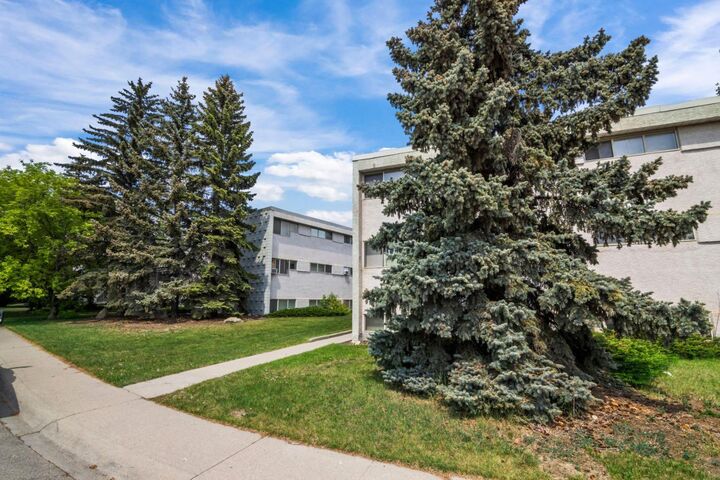 Property Photo:  8607 Elbow Drive SW 104  AB T2V 1K8 