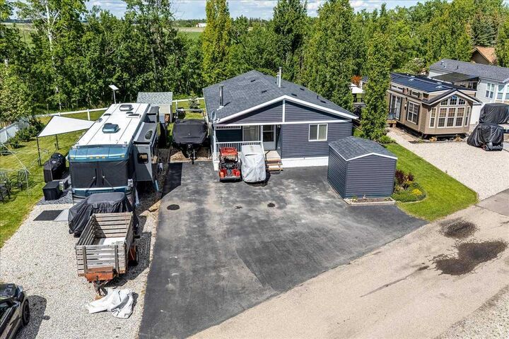 Property Photo: 35468 Range Road 30 6027 AB T4G 0M3