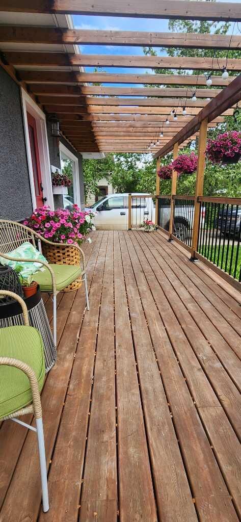 Property Photo: 107 6A AB T0H 0C0