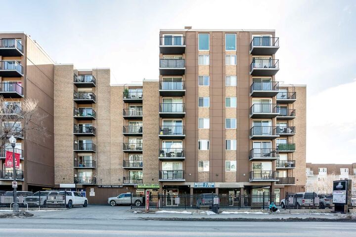 519 17 Avenue SW 740 — photo 1
