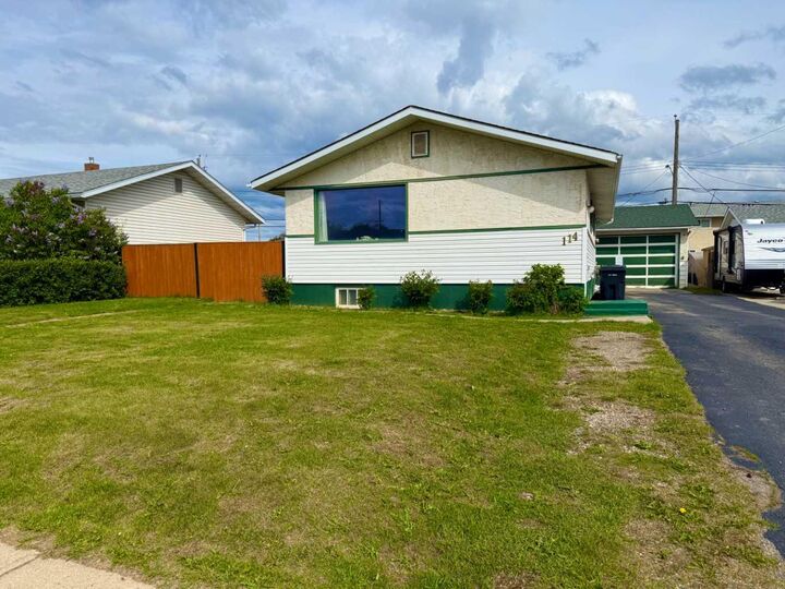 114 Bliss Avenue — photo 1