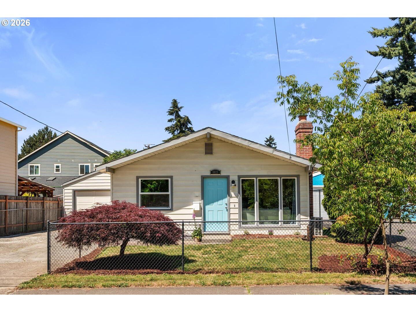 Property Photo: 6625 SE 87th Ave OR 97266