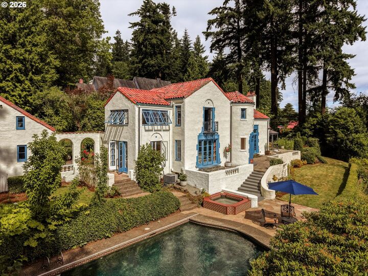 Property Photo:  11108 S Collina Ave  OR 97219 