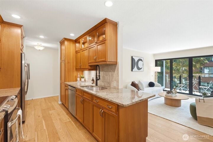 Property Photo: 6333 Lake Washington Boulevard NE 304 WA 98033