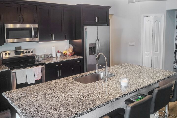 Property Photo: 5944 S Gray Oak Terrace FL 34461
