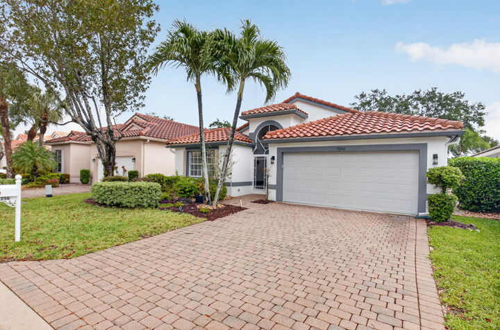 Property Photo: 5256 Glenville Drive FL 33437