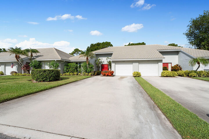 Property Photo: 2762 SW Westlake Circle FL 34990