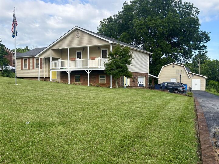 Property Photo: 2390 Old Munfordville Road KY 42141
