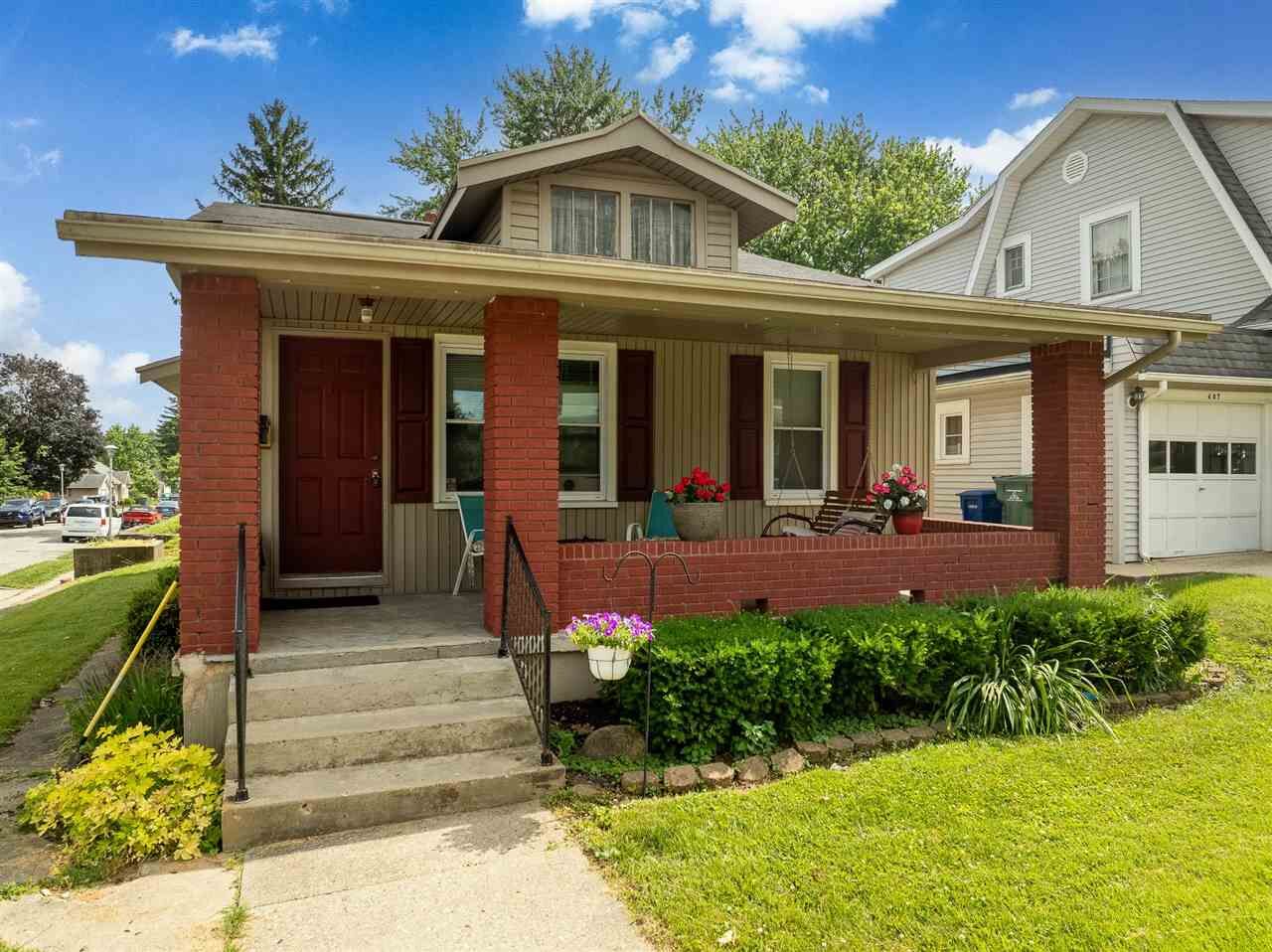 Property Photo:  601 Peacock Road  IN 47374 