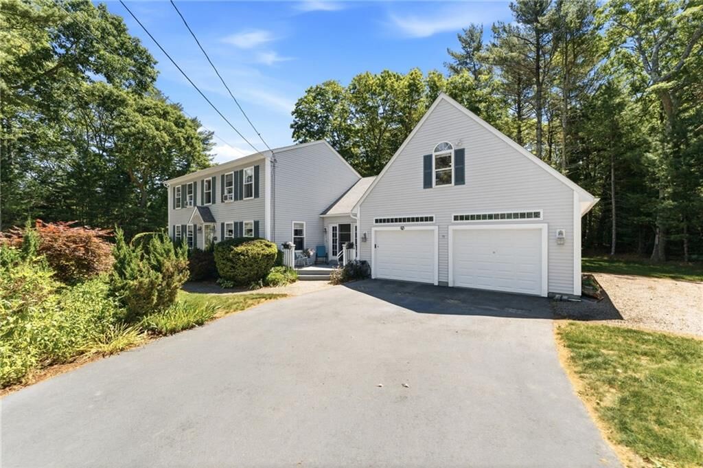 Property Photo: 34 Crestwood Lane RI 02813