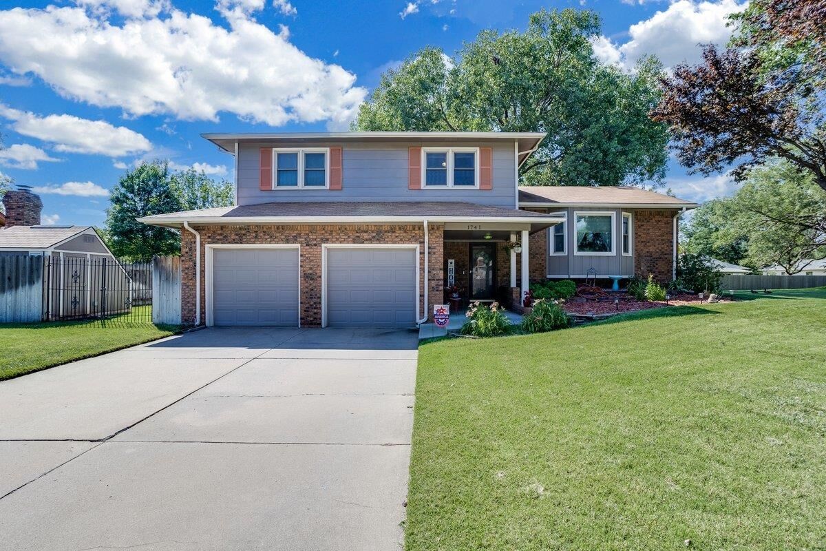 Property Photo: 1741 N Byron KS 67212