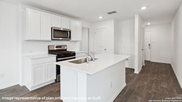 Property Photo: 10824 Kiku TX 78252