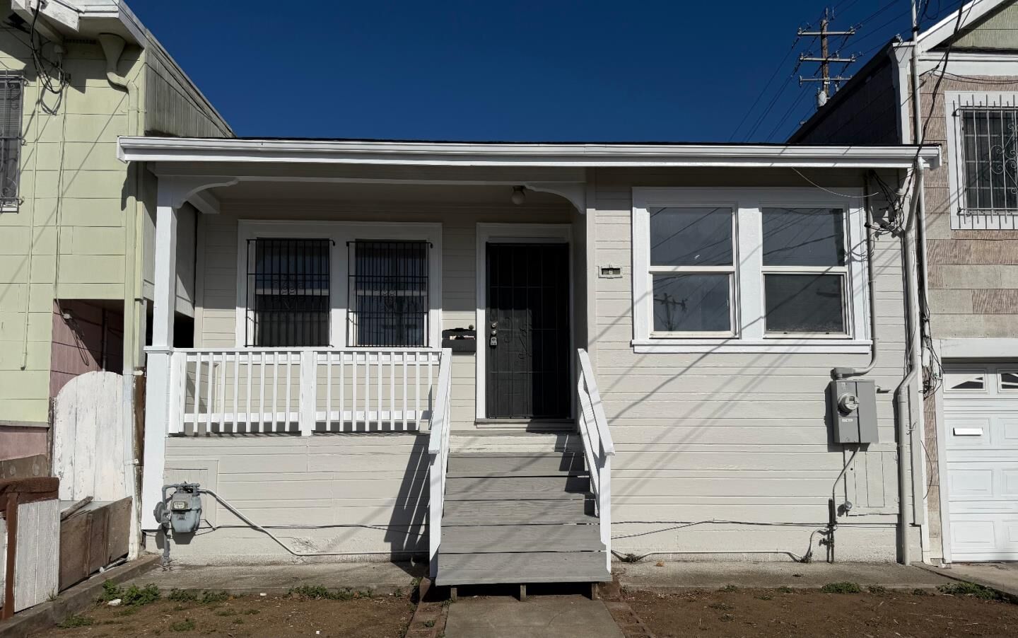 Property Photo:  6 Carr Street  CA 94124 
