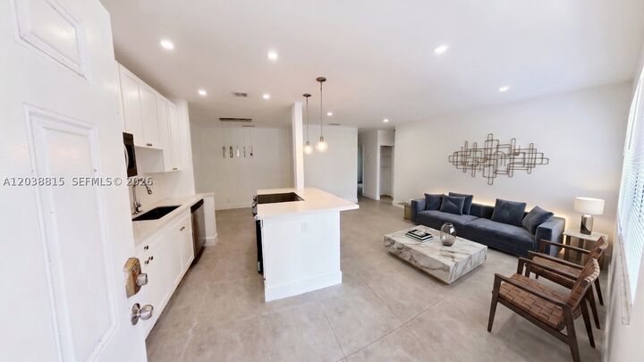 Property Photo: 11576 NW 42nd St 11576 FL 33065