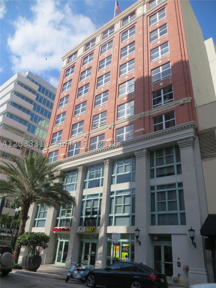 Property Photo:  111 E Flagler St 503  FL 33131 