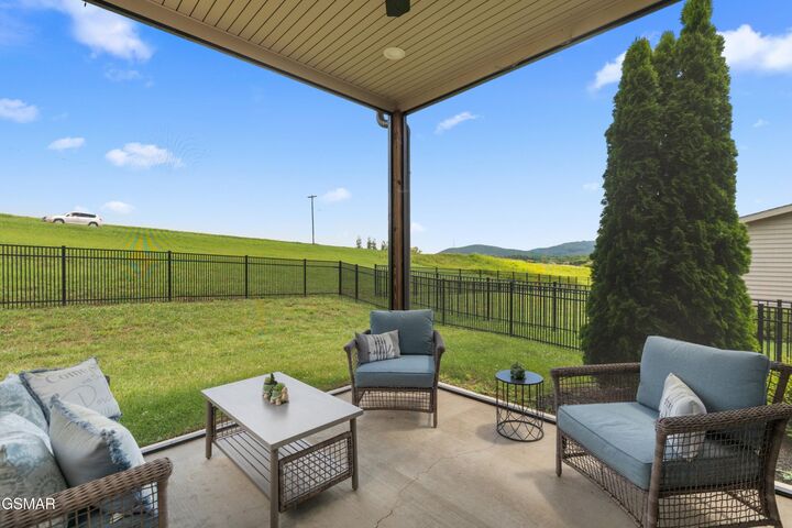 Property Photo:  2221 Boulder Crest Lane  TN 37876 