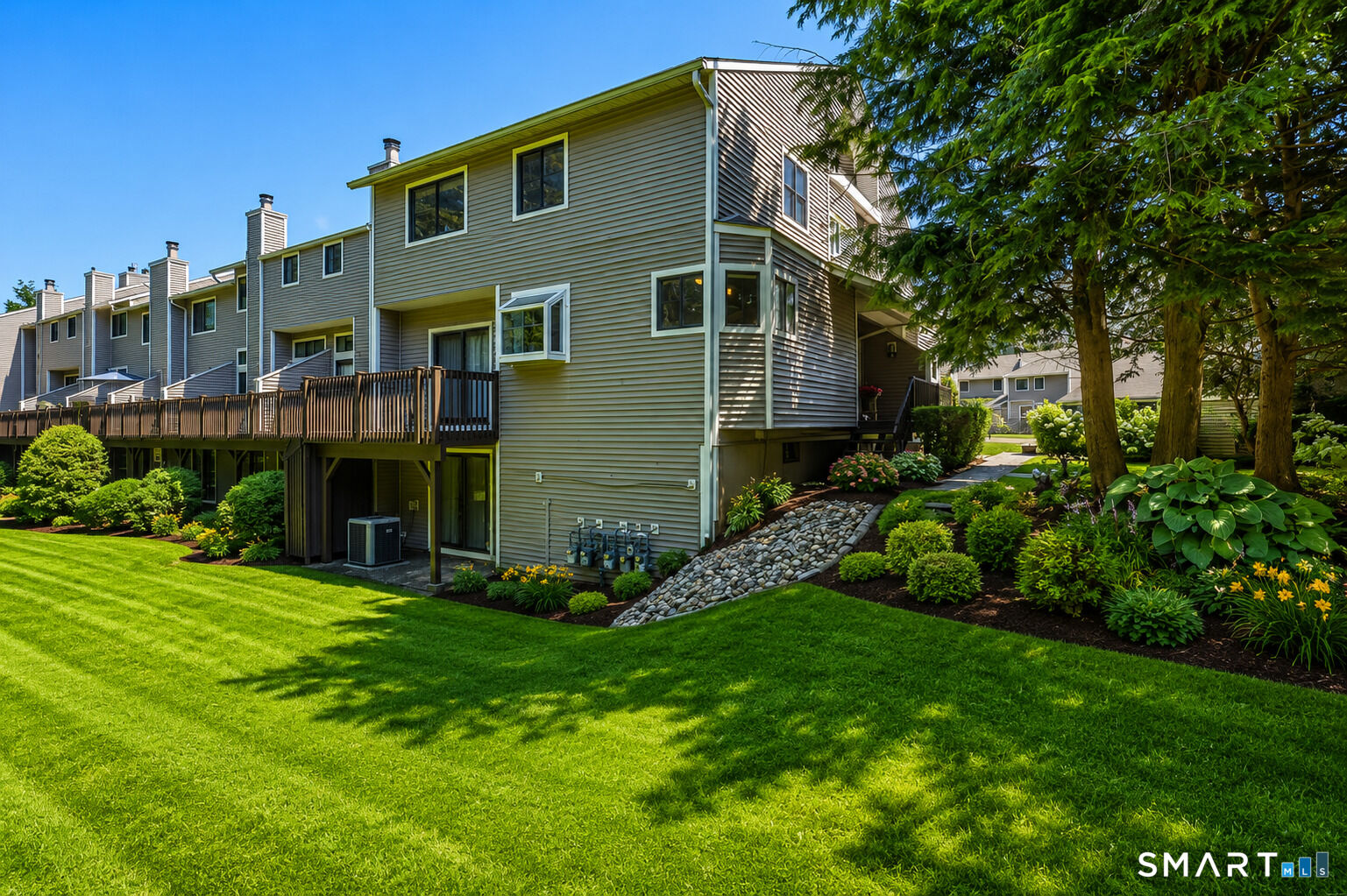 Property Photo:  2002 Mill Pond Drive 2002  CT 06074 