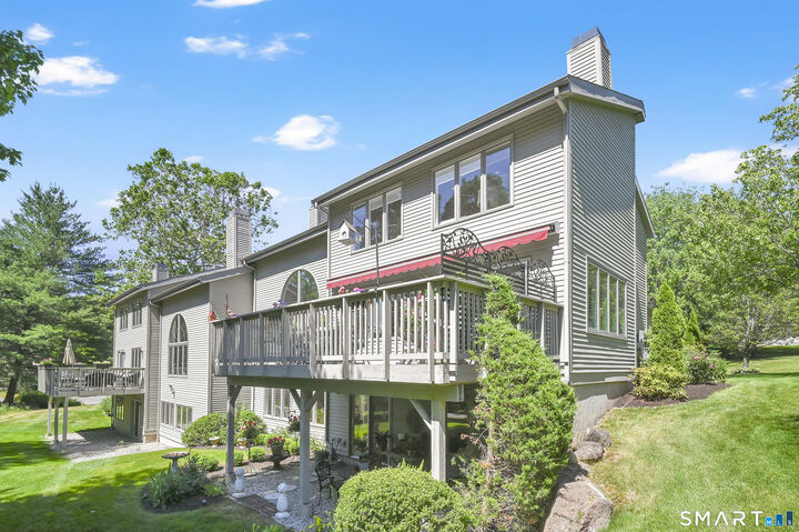 Property Photo: 2 Thistle Hollow 2 CT 06001