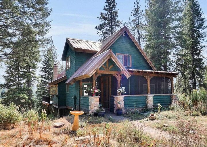 Property Photo: 17820 N Forest Ln WA 99025