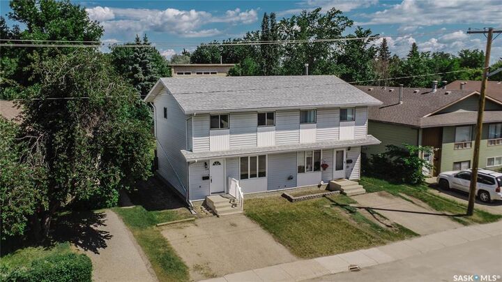 Property Photo:  758 Lenore Drive  SK S7K 6A8 
