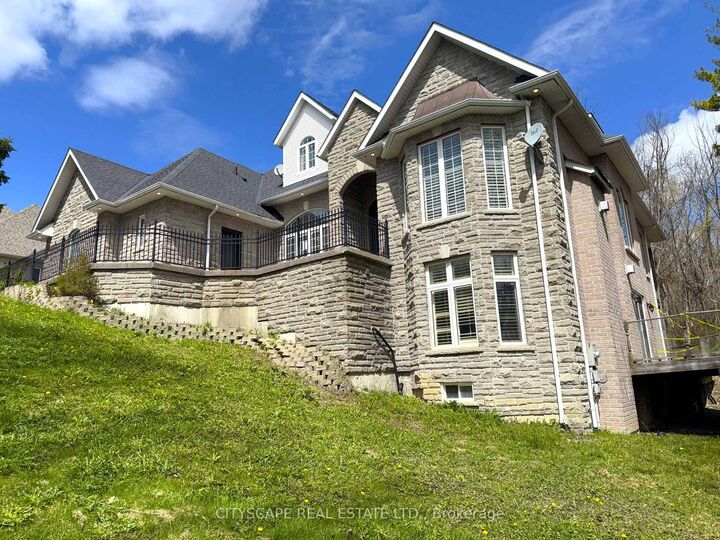 Property Photo: 369 Coventry Hill Trail ON L3X 2A1