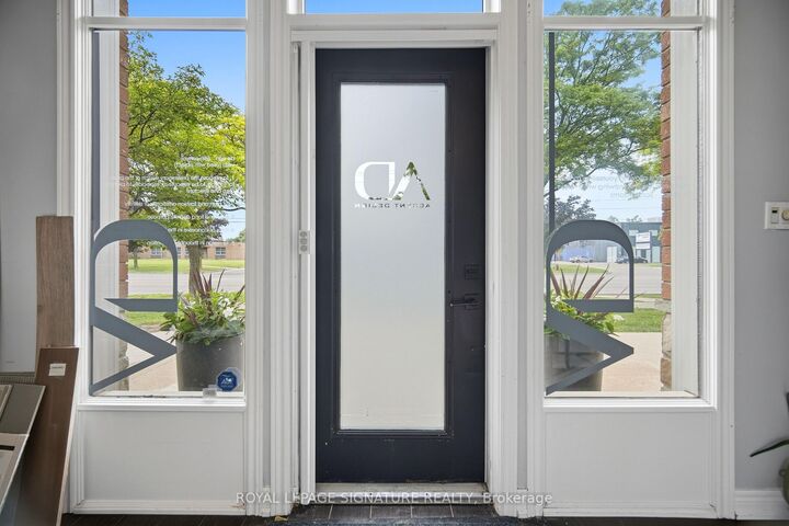 Property Photo: 5035 Bidwell Common ON L7L 0B4