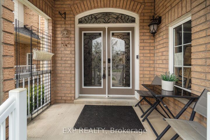 Property Photo: 3095 Tacc Drive ON L5M 0A9