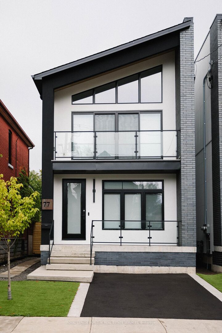 Property Photo:  85 Melbourne Street  ON L8P 2A5 