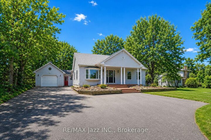 1086 Somerville Street — photo 1
