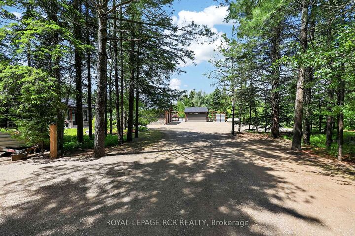Property Photo: 386237 20 Sideroad N/A ON L9W 6V3
