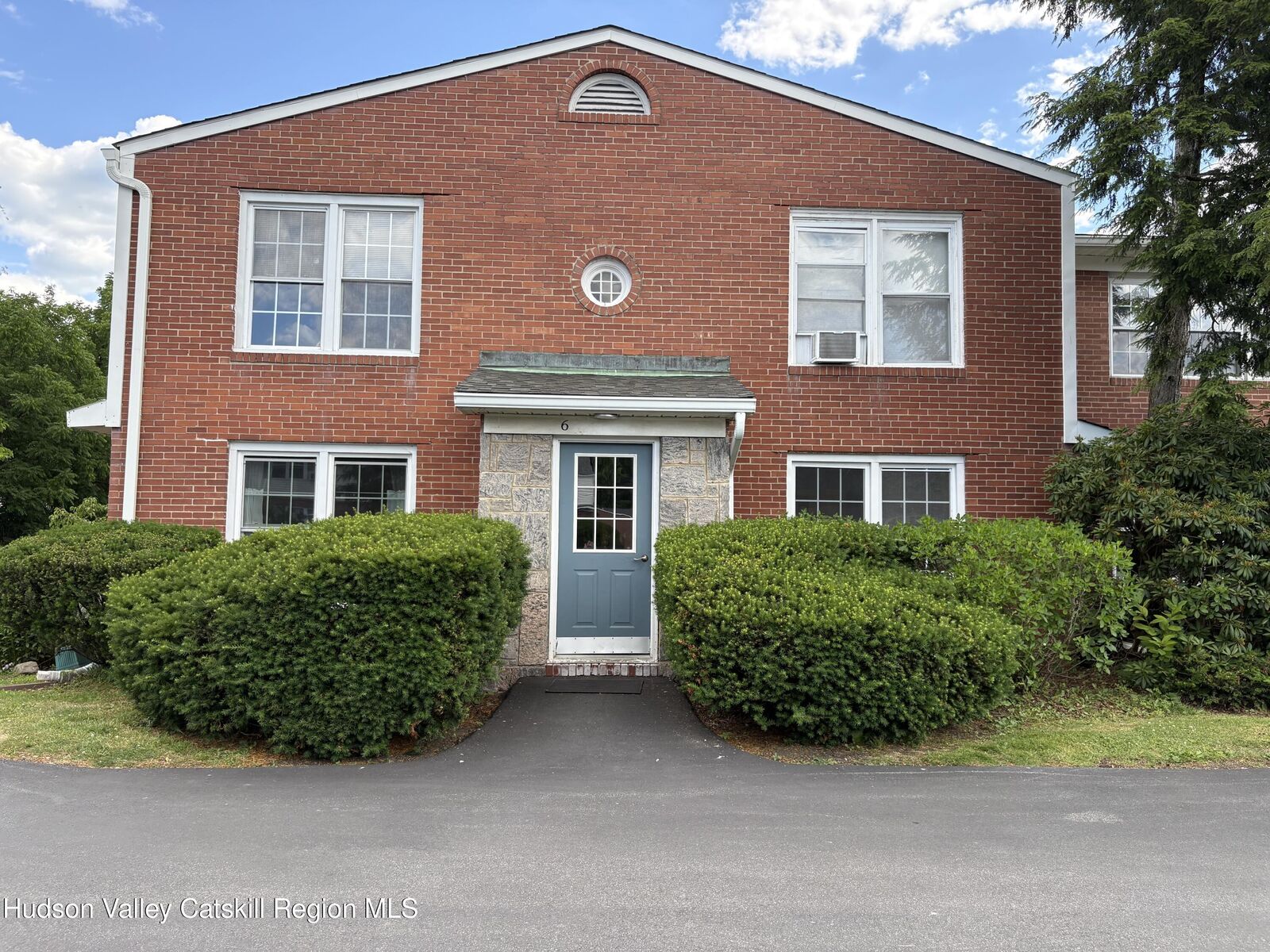 Property Photo:  6-1 Huguenot  NY 12561 