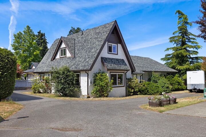 Property Photo: 5367 Miller Rd #4 BC V9L 6R2