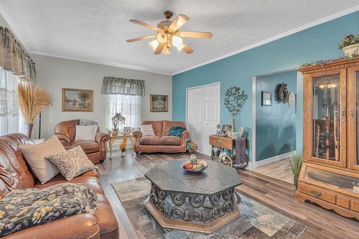 Property Photo: 3159 Brodhead Rd PA 15001