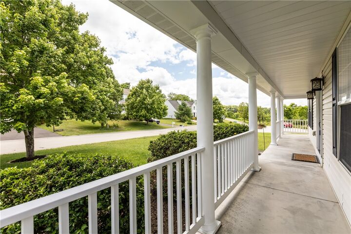 Property Photo:  5306 Terrace View Drive  PA 15057 