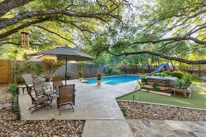 Property Photo: 8905 Spearhead Cove TX 78717