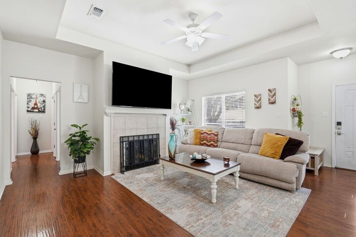 Property Photo: 267 Mooring Circle A TX 78734