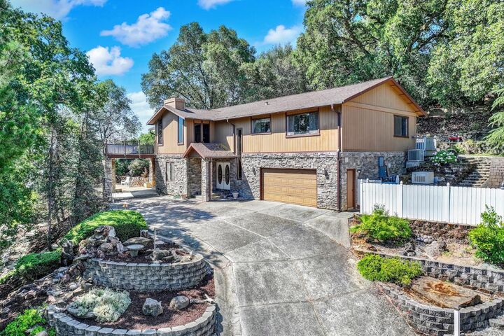 Property Photo: 140 Alamo Drive CA 95688