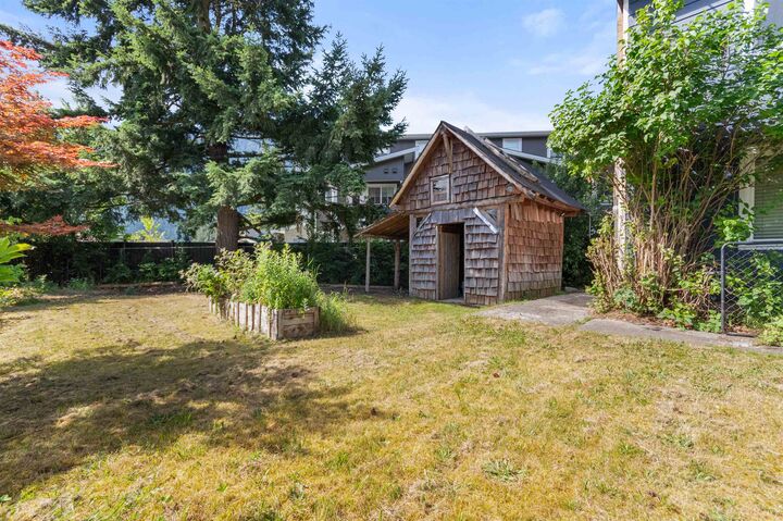 Property Photo: 540 5th Avenue BC V0X 1L0