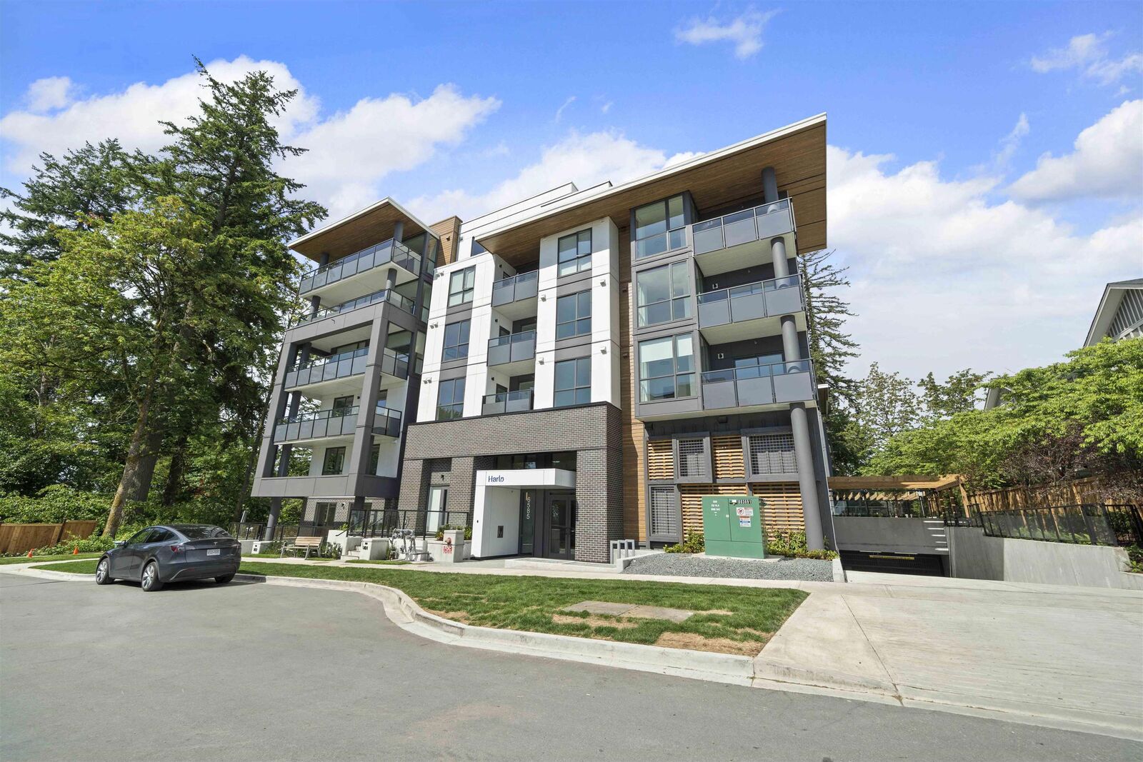 Property Photo: 6585 195A Street 206 BC V4N 6Y9