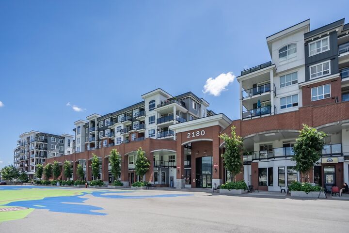 2180 Kelly Avenue 4212 — photo 1