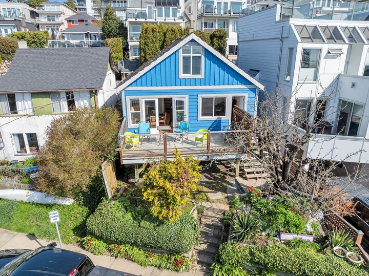 Property Photo: 15161 Victoria Avenue BC V4B 1G5