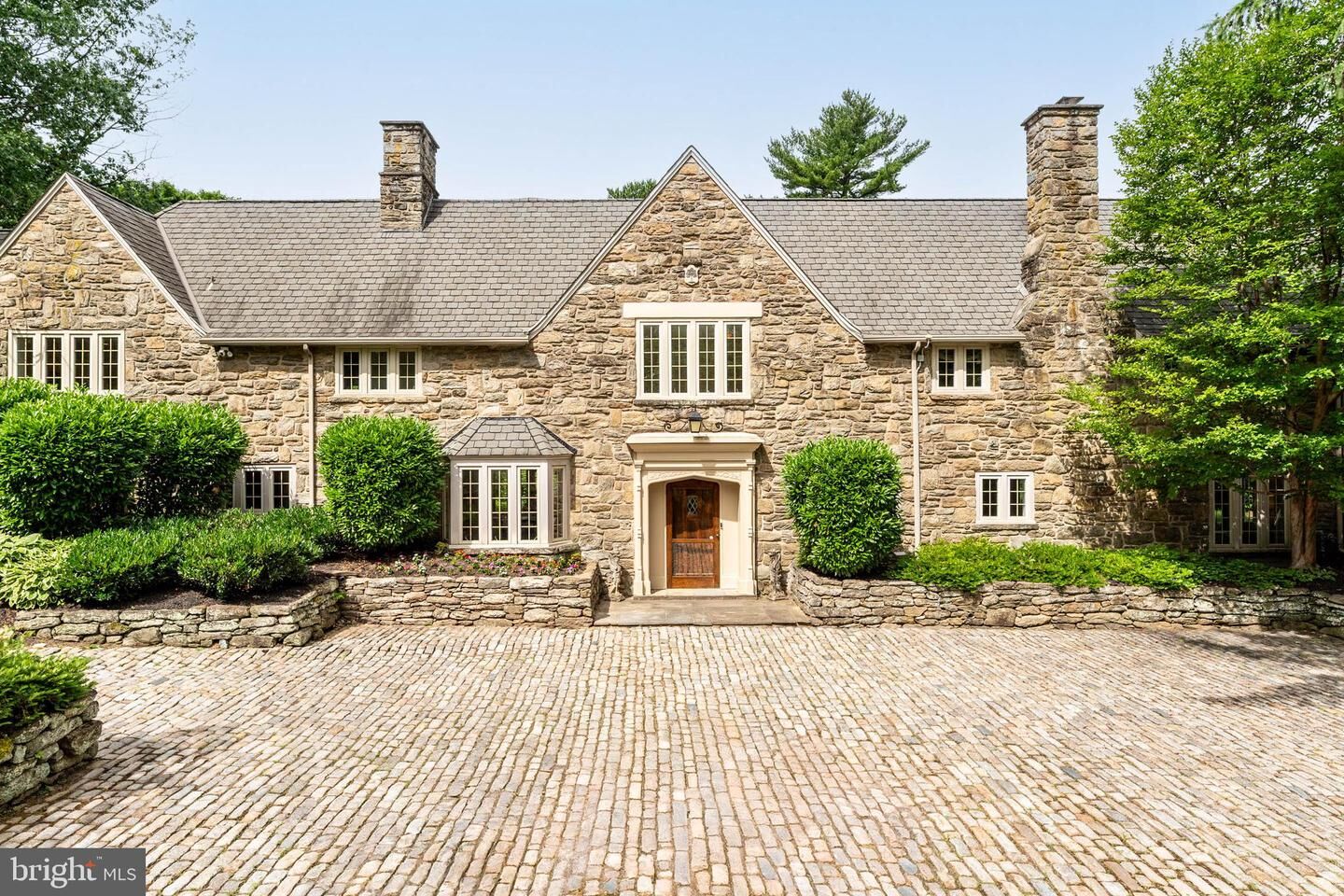 Property Photo: 534 N Rose Lane PA 19041